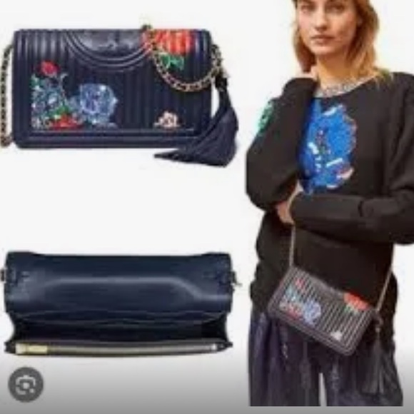 NWT Tory Burch Fleming soft printed wallet crossbody in navy tea rose - Picture 5 of 5